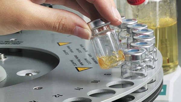 Schaeffler has a great deal of expertise in rolling bearing lubrication. We give our customers expert advice in the selection of the right lubricant for any application.